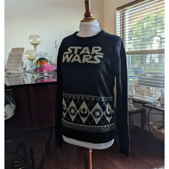 Star Wars womens black & white sweater    Sz M - Picture 5 of 9
